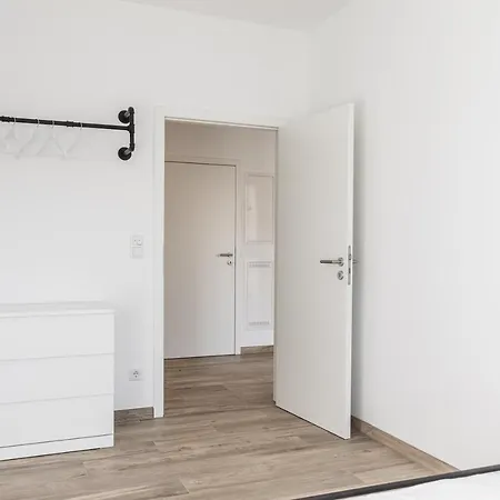 Jama - Stilvoll&Modern, Zentral, Uni, Freies Parken, Grosse Gruppen, Wlan Apartment Erlangen Exterior photo