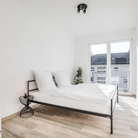 Jama - Stilvoll&Modern, Zentral, Uni, Freies Parken, Grosse Gruppen, Wlan Apartment Erlangen Exterior photo