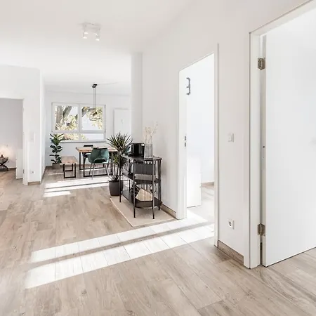 Jama - Stilvoll&Modern, Zentral, Uni, Freies Parken, Grosse Gruppen, Wlan Apartment Erlangen Exterior photo