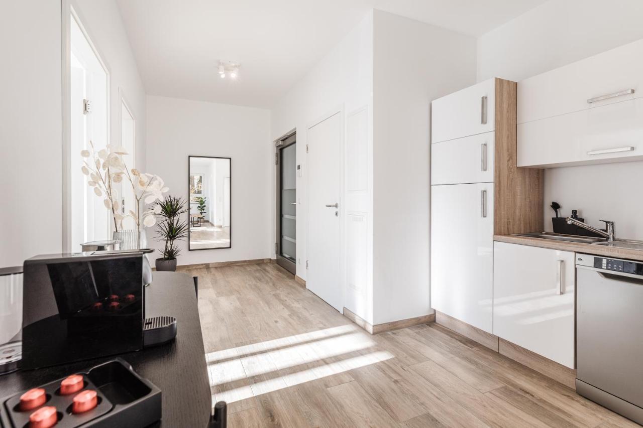 Jama - Stilvoll&modern, Zentral, Uni, Freies Parken, Grosse Gruppen, Wlan Apartment *